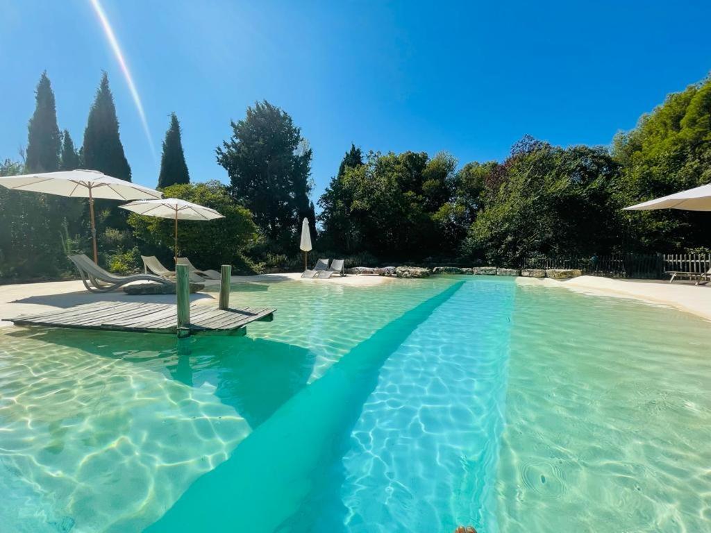 La Bastide Des Grands Chenes Bed & Breakfast Lambesc Exterior photo